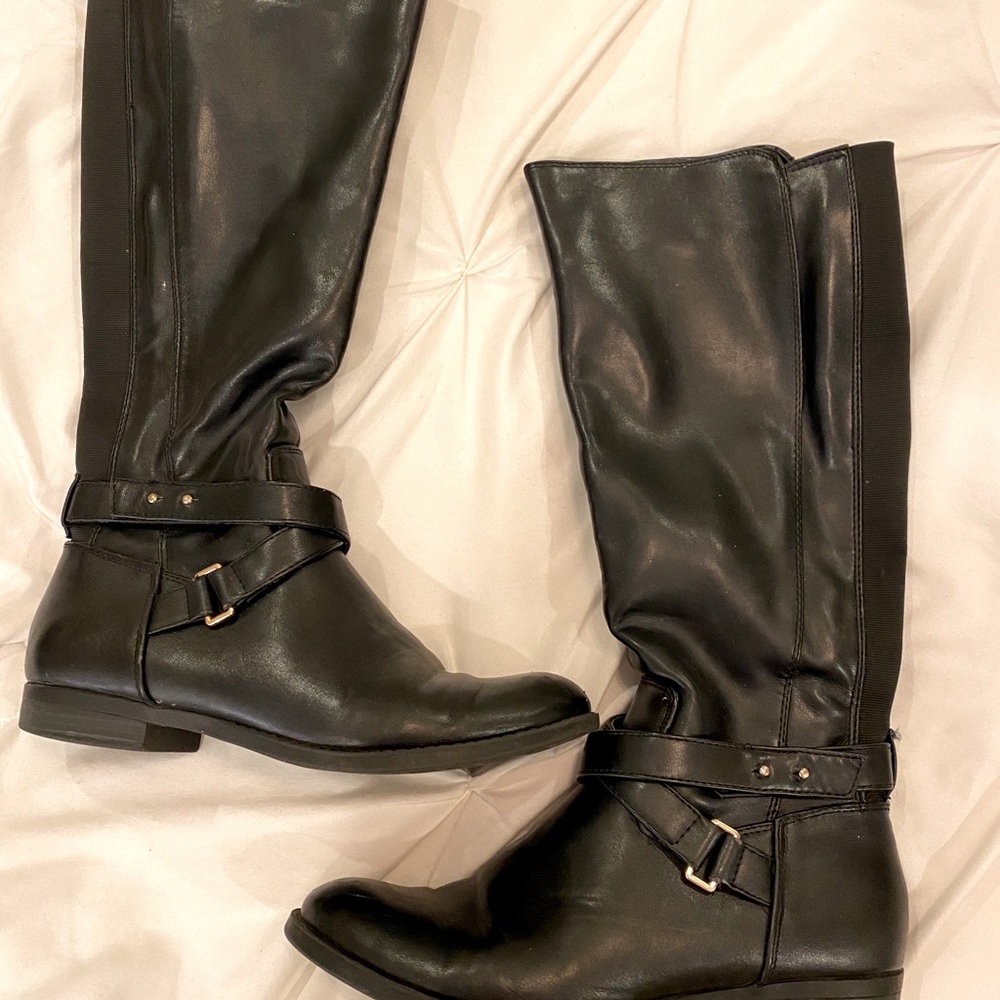 Black riding boots